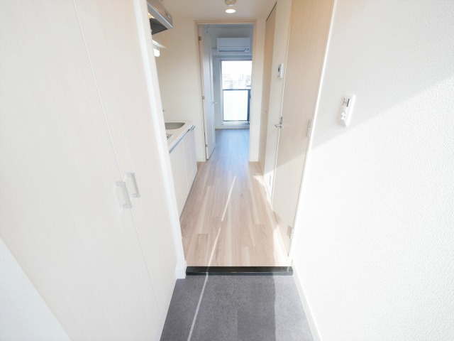 玄関　収納もある玄関です