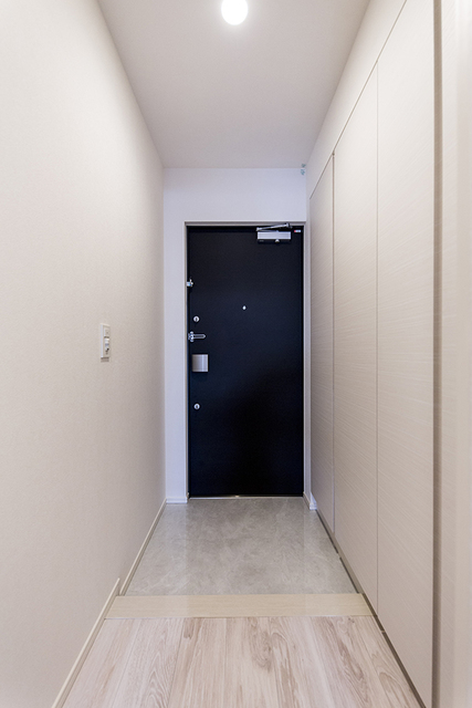 玄関　※写真は同タイプ住戸です。