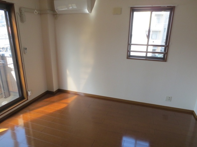 居室・リビング　３０１　リビング