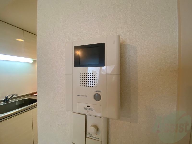 セキュリティ　ＴＶモニター付インターホンです。来客者の顔が見えるので安心！
