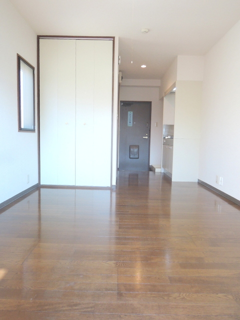その他部屋・スペース　★明るいフローリングの角部屋です★