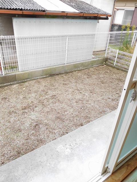 庭　専用庭です。