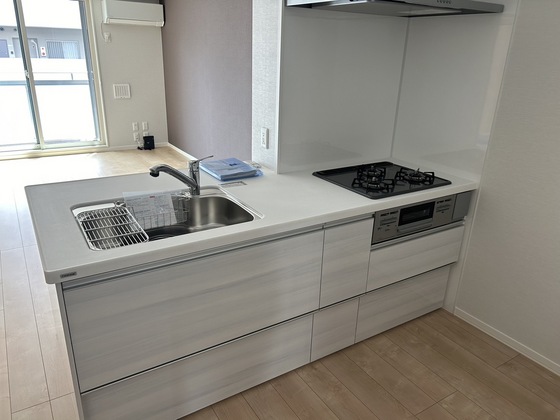 キッチン　※別部屋の写真です