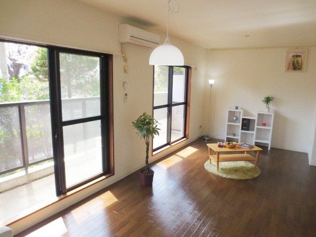 その他部屋・スペース　★広々とした14.6帖のリビングは使い勝手が良いです★