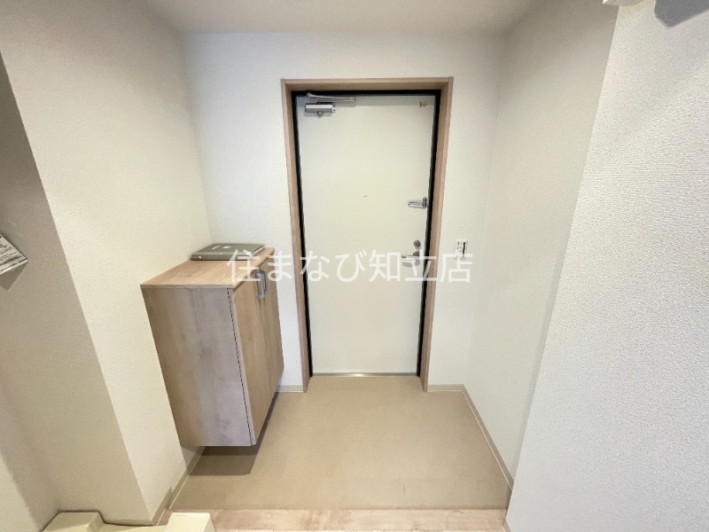 玄関　同型別部屋写真