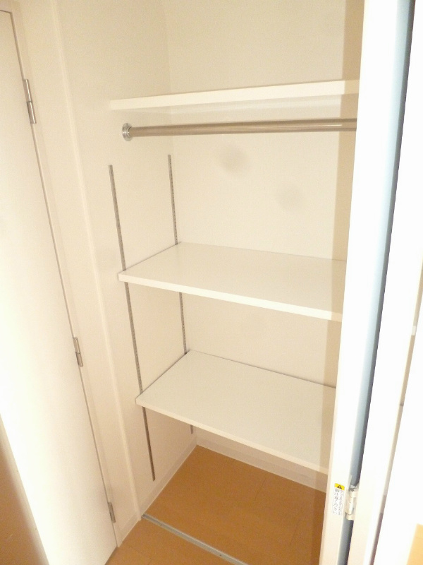 収納　※別部屋のお写真になります