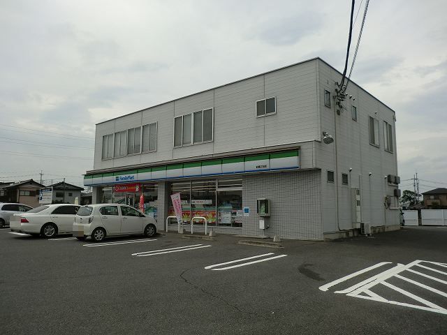 コンビニ　ファミリーマート前橋江田店（コンビニ）まで40m