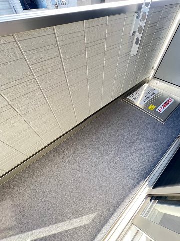 バルコニー　お洗濯にも便利なバルコニー付き