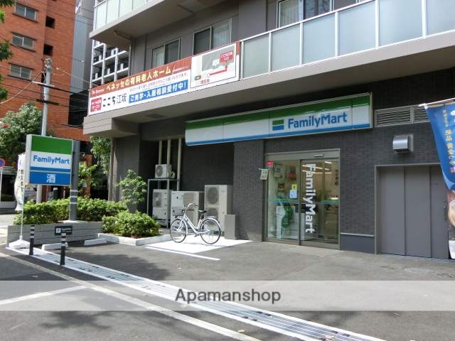 コンビニ　ファミリーマート（コンビニ）まで170m