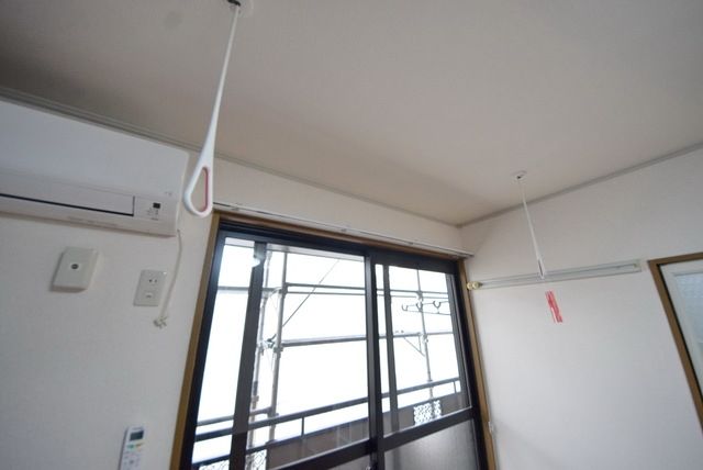 その他設備　室内物干竿