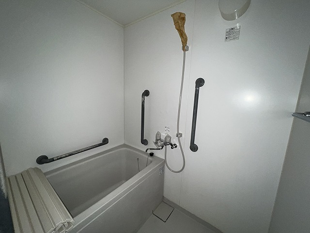 バス・シャワールーム　反転別部屋参考写真