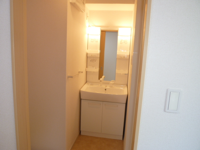洗面設備　別の部屋の写真です