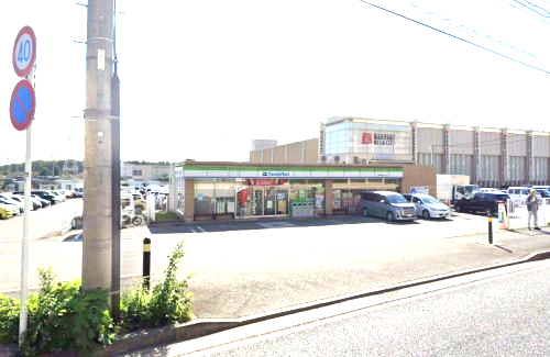 コンビニ　ファミリーマート 横浜町田マルハン店（コンビニ）まで760m
