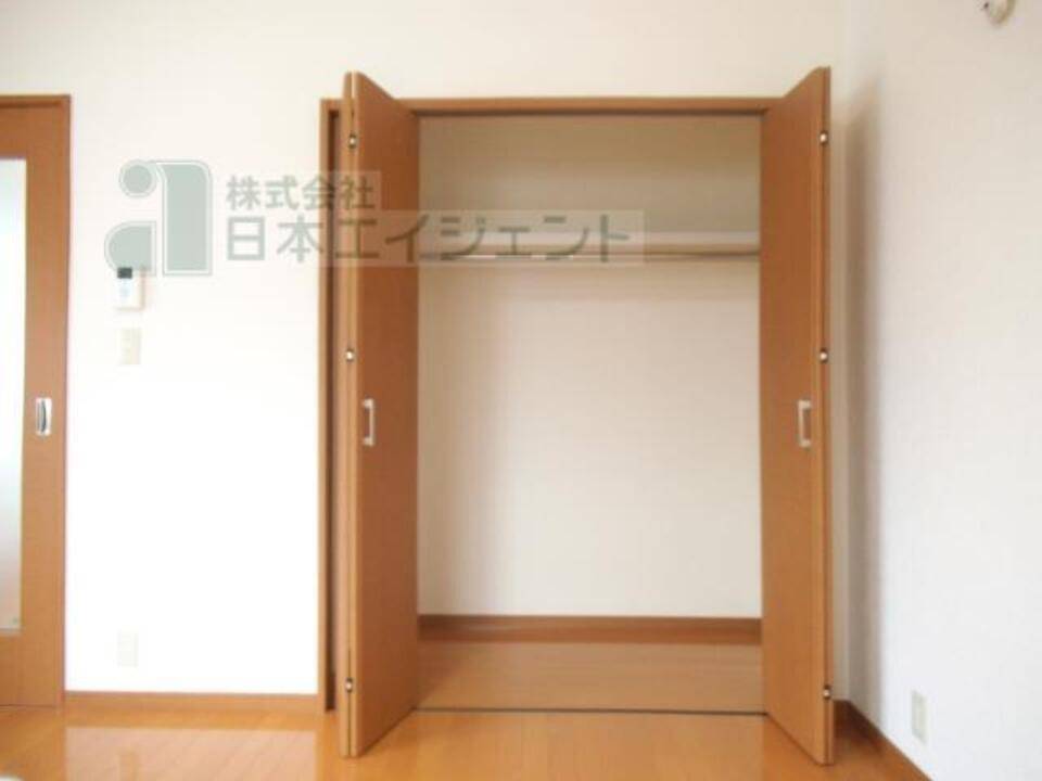 収納　クローゼット