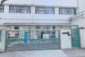 小学校　大田区立西六郷小学校（小学校）まで521m