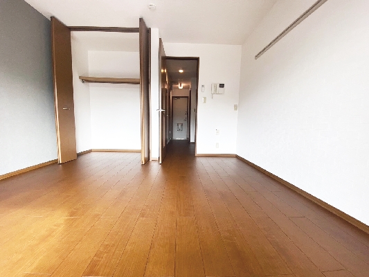 居室・リビング　ゆったり過ごせる居間です