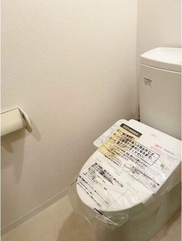トイレ　落ち着いた色調のトイレです♪