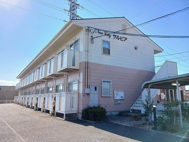建物外観　外観は落ち着いています