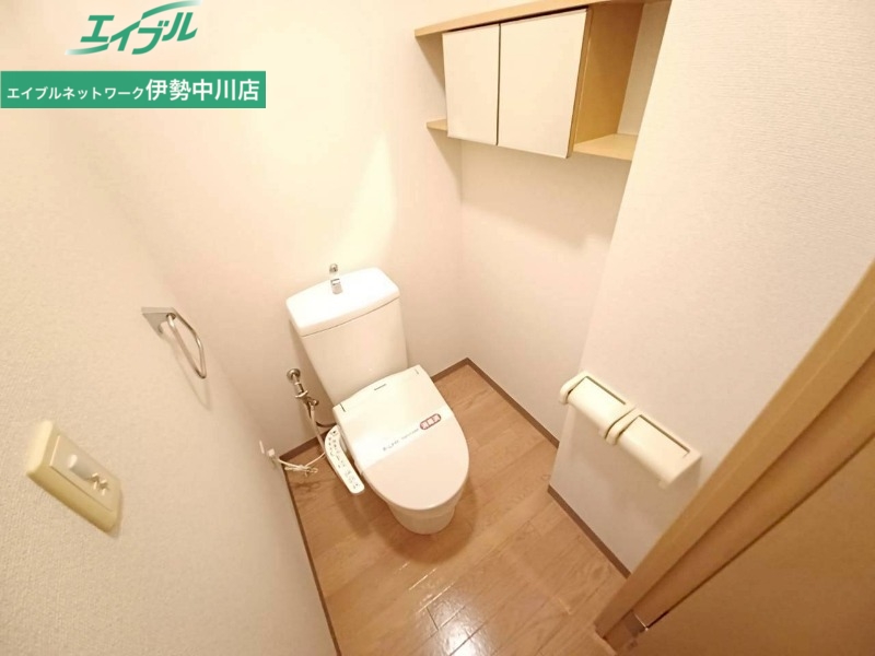 トイレ　同物件別室画像