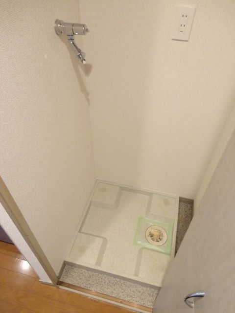 洗面設備　★洗濯機置場★