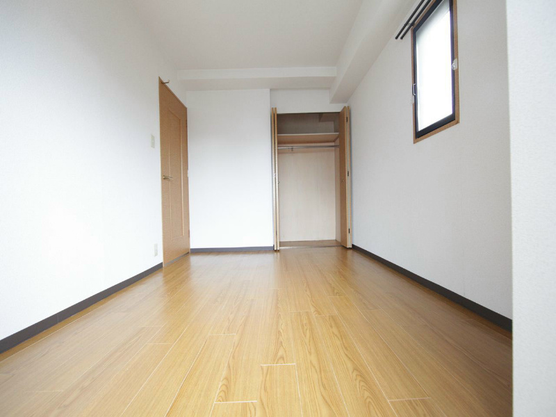 その他部屋・スペース　洋室6帖　クローゼット（収納充実してます）