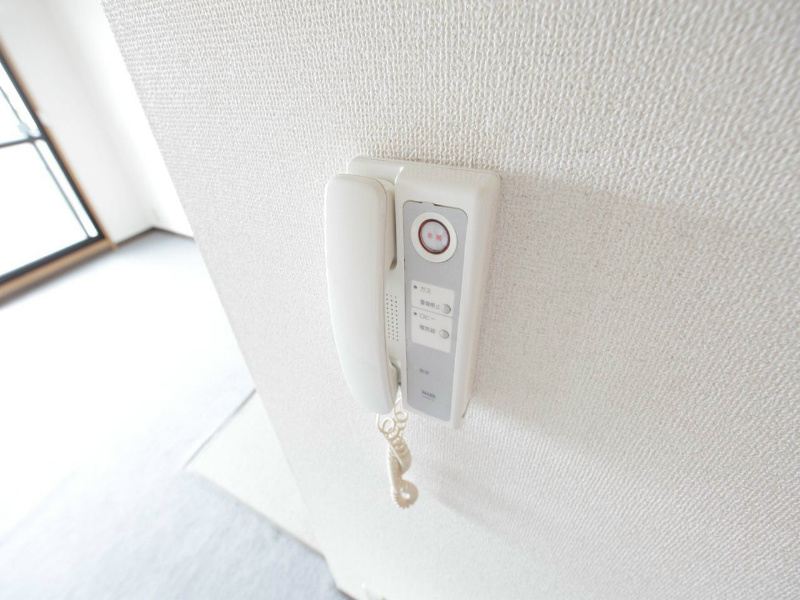 セキュリティ　モニター付きインターホンに変更済みです