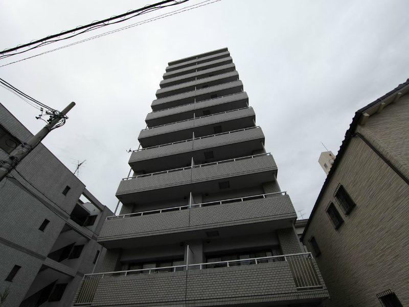 建物外観　外観　オートロック　防犯カメラ付