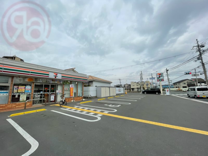 コンビニ　セブンイレブン 東大阪玉串元町2丁目店（コンビニ）まで486m