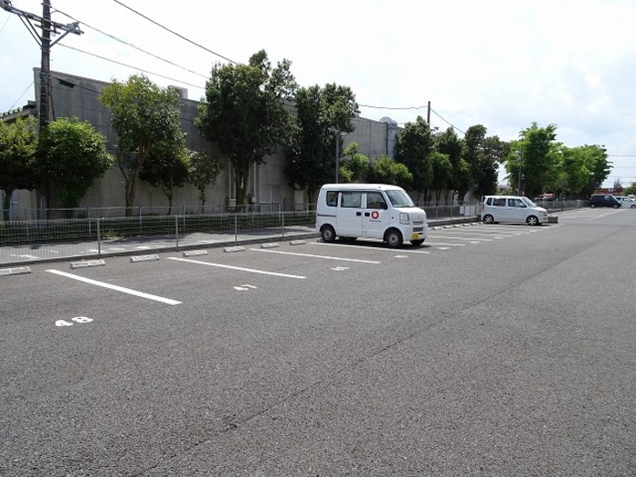 駐車場　駐車場があります