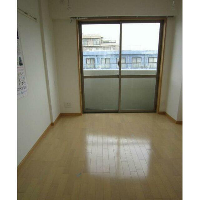 居室・リビング　※他のお部屋の写真です。
