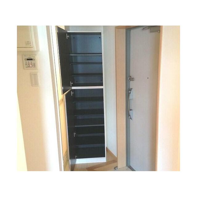 玄関　※他のお部屋の写真です。