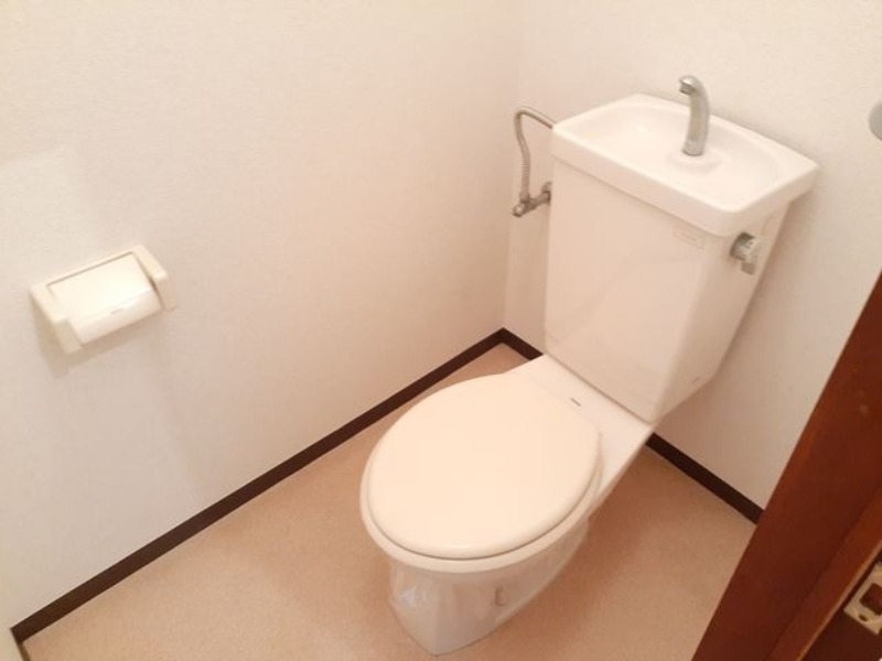 トイレ　図面と現状に相違がある場合には現状を優先