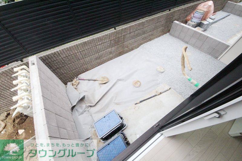 バルコニー　別部屋の写真になります。