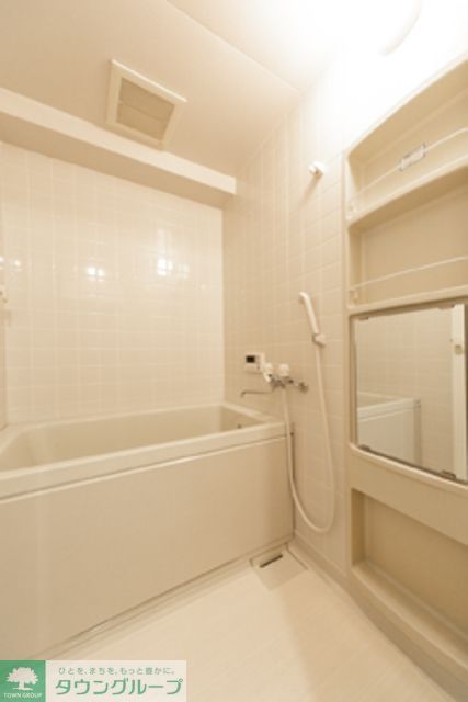 バス・シャワールーム　※写真は同タイプ住戸です。