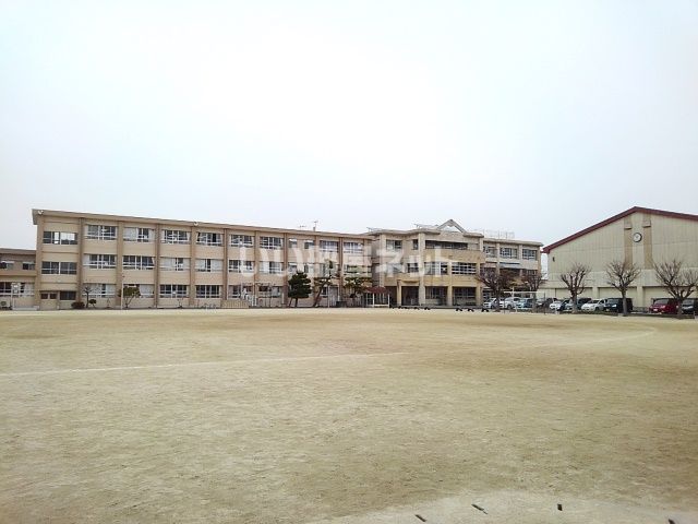 小学校　久留米市立大善寺小学校（小学校）まで1037m