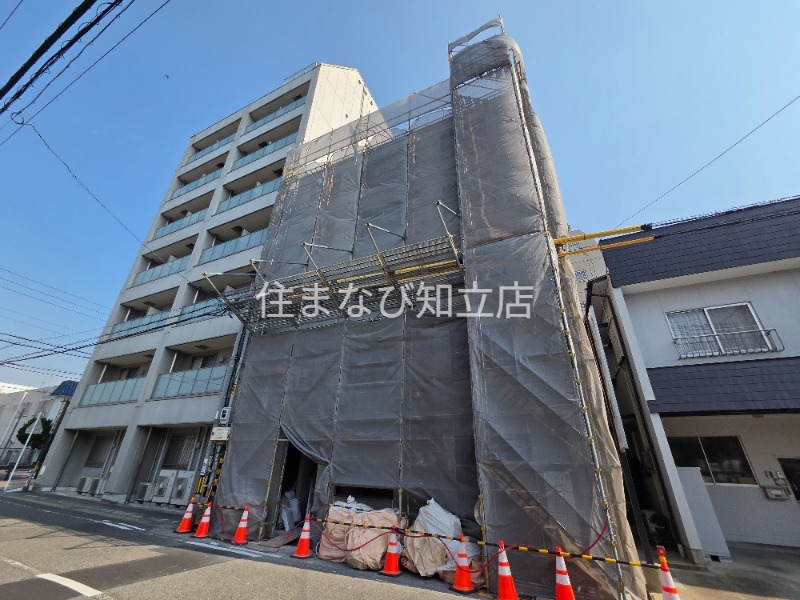 建物外観　建築中
