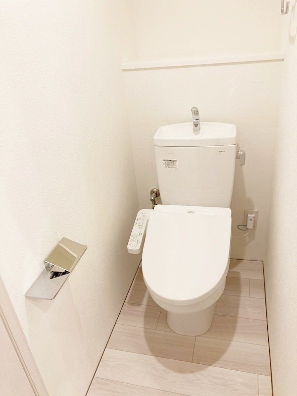 トイレ　※写真は同タイプの別のお部屋です