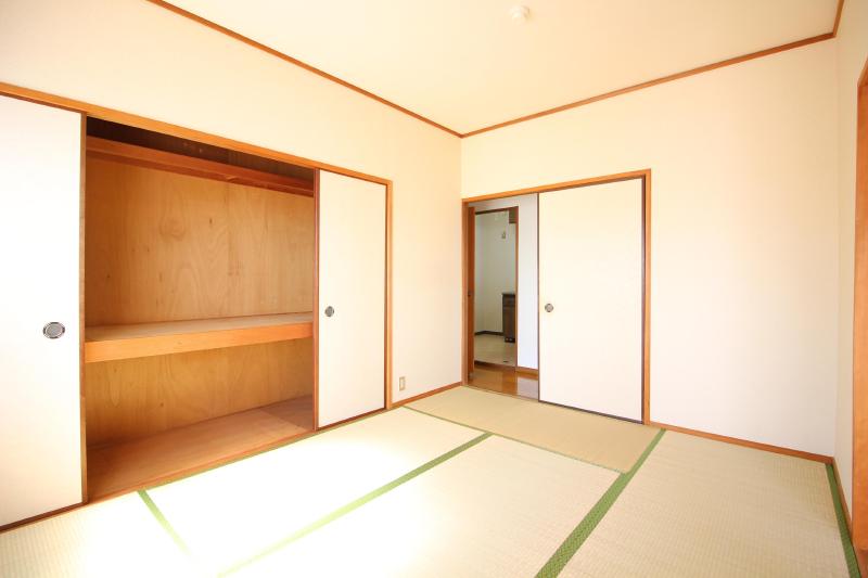 収納　和室6帖の収納とお部屋