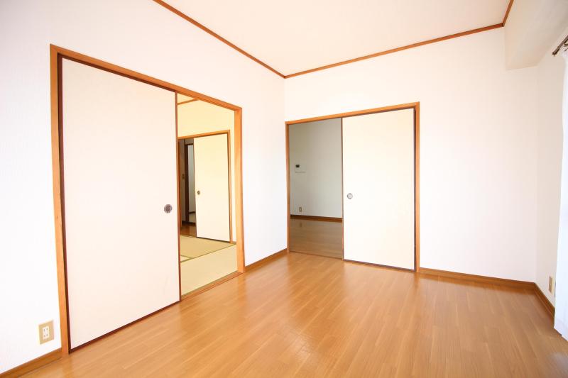 その他部屋・スペース　南側洋室6帖