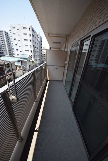 バルコニー　写真は同タイプ住居です。
