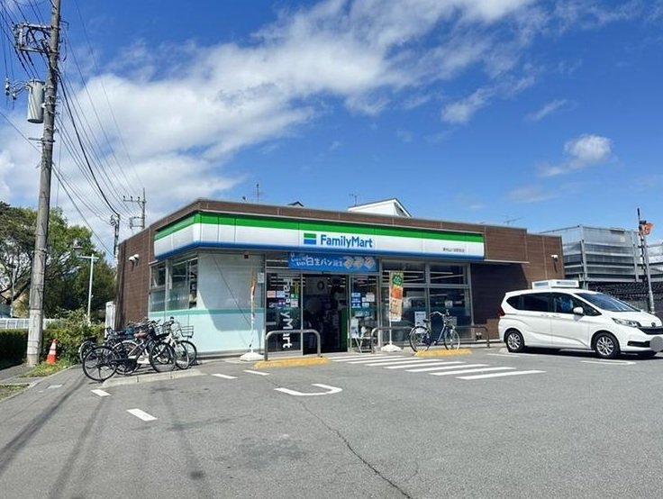 コンビニ　ファミリーマート東村山八坂駅前店（コンビニ）まで310m