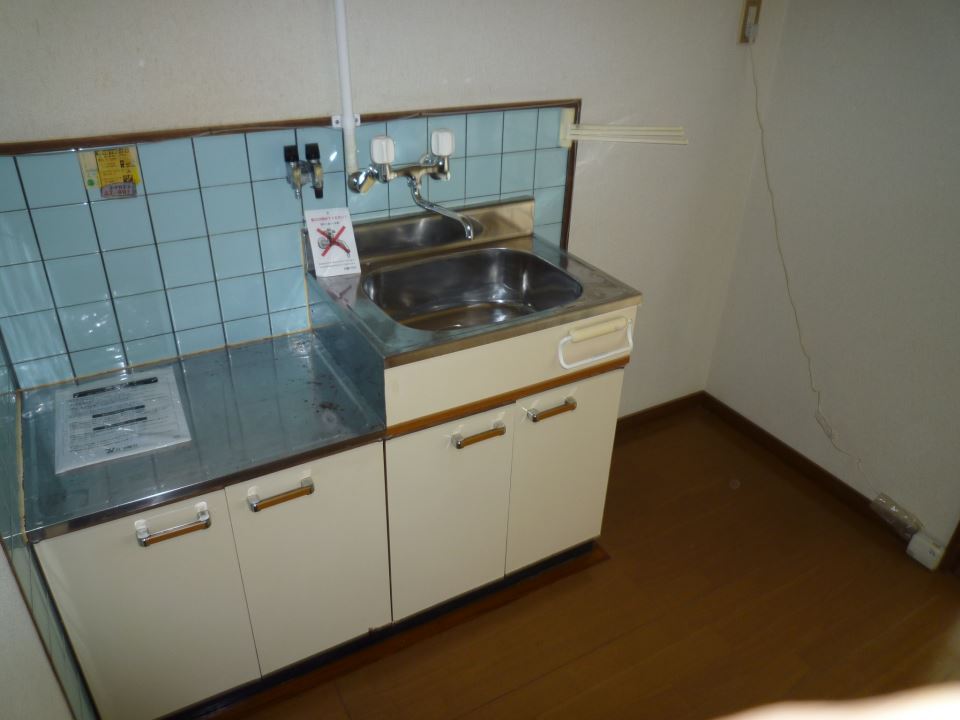 キッチン　洋式トイレです