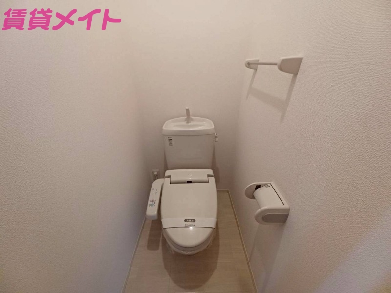 トイレ　同物件別室画像