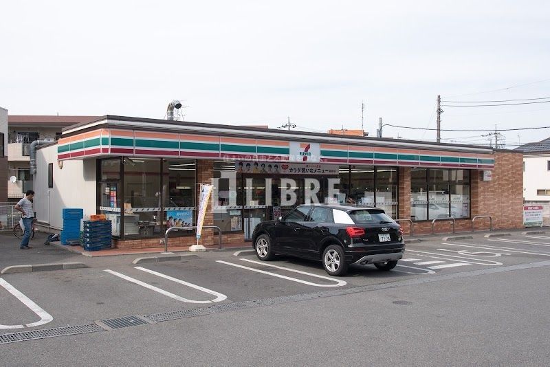 コンビニ　セブンイレブン東恋ヶ窪3丁目店（コンビニ）まで220m