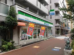コンビニ　ファミリーマート 早稲田鶴巻町店（コンビニ）まで167m