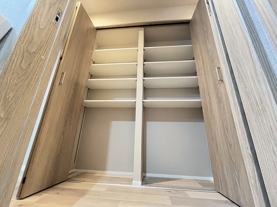 収納　※別部屋の写真です