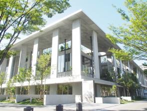 図書館　福岡市東図書館（図書館）まで964m