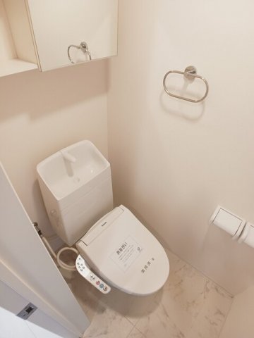 トイレ　コンパクトで使いやすいトイレです