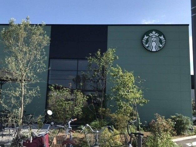 飲食店　スタバ上尾二ツ宮店（飲食店）まで610m