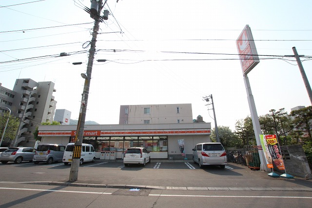 コンビニ　セイコーマート南19条店（コンビニ）まで208m